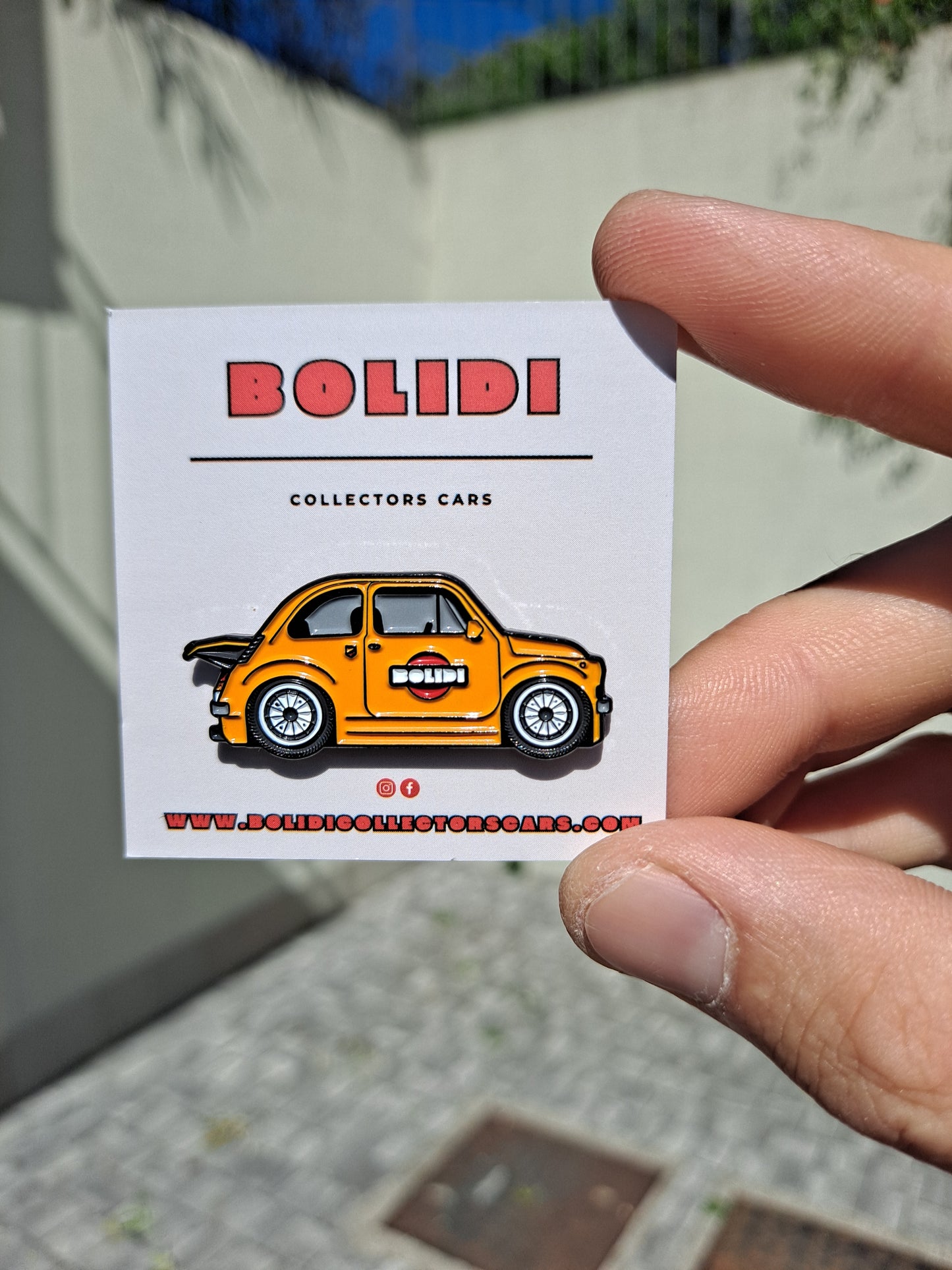 Fiat 500 1971 yellow car enamel pin
