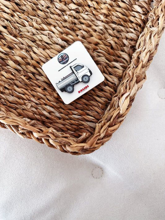 Retronebbia Bundle - Shirt + Pin
