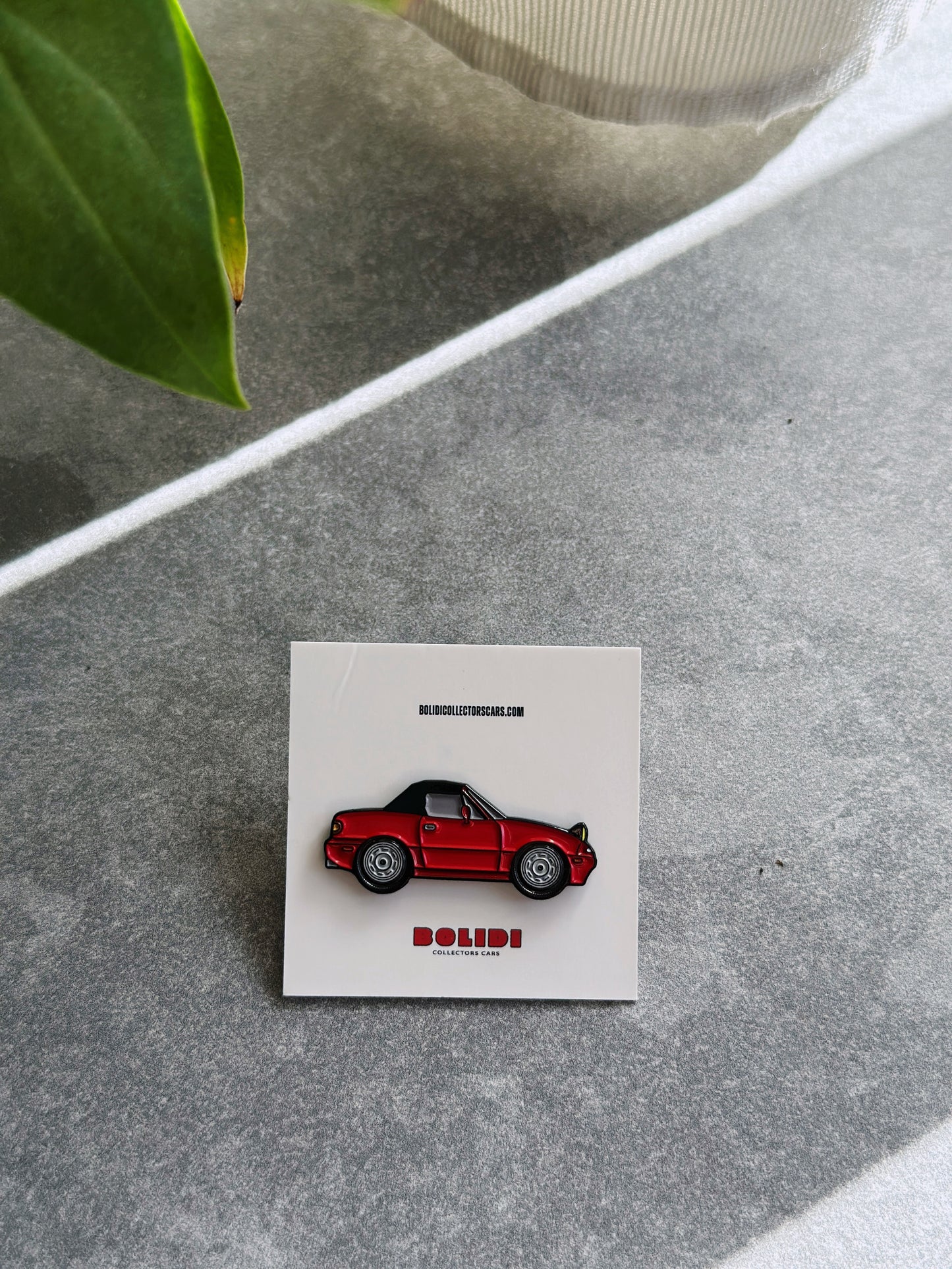 Spilla Smaltata Porsche 911 Carrera 3.2 - Tributo alla Regina delle Sportive Anni '80