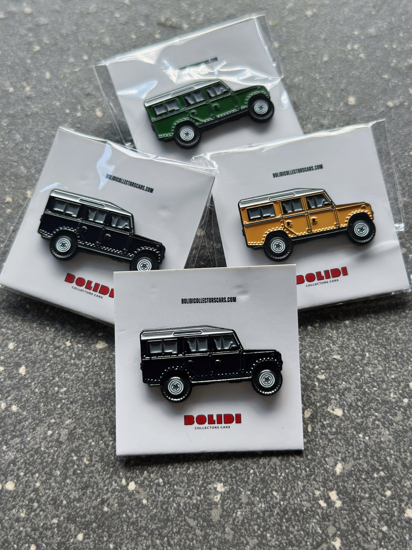Spilla Smaltata Land Rover Series III Verde – Per gli Amanti dell’Avventura Offroad