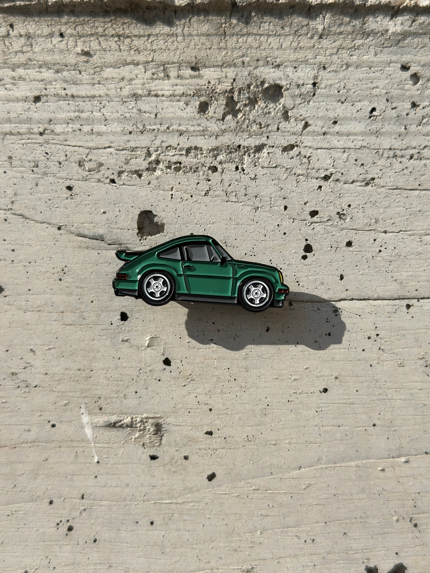 Porsche 911 Carrera 3.2 Enamel Pin | A Tribute to the Iconic 80s Sports Car